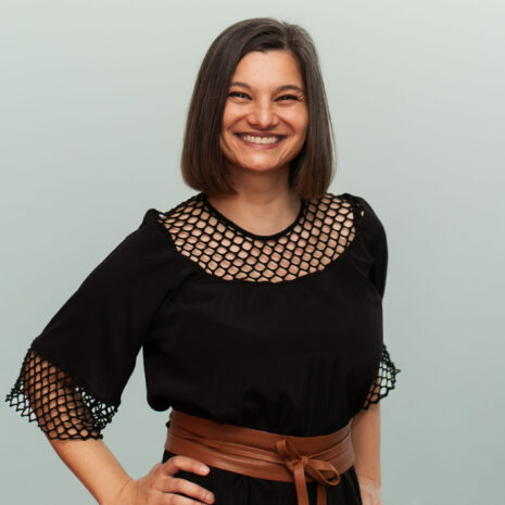 Prof. Dr. Yasmin OLTEANU